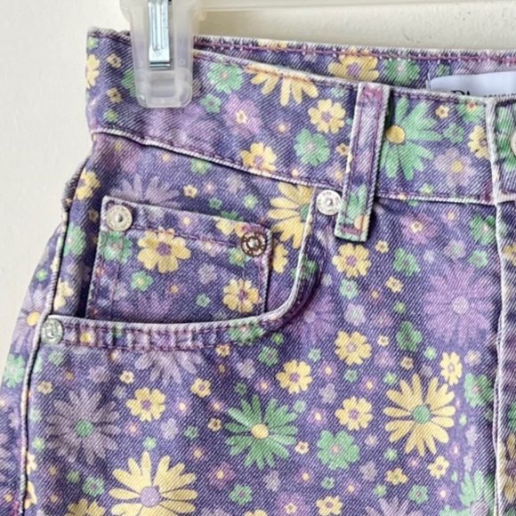NEW! ZARA Floral High Waisted Denim 70s Shorts Lilac, Size US 04 (EU 36) - Picture 9 of 16